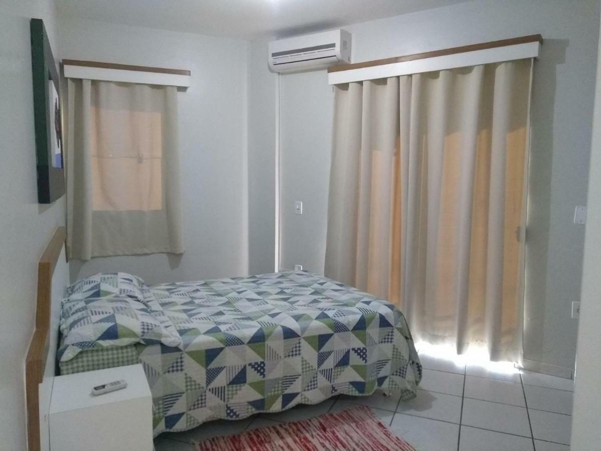 Ed. Ana Paula - Apartamentos Com 1 Dormitorio บอมบินญัส ภายนอก รูปภาพ