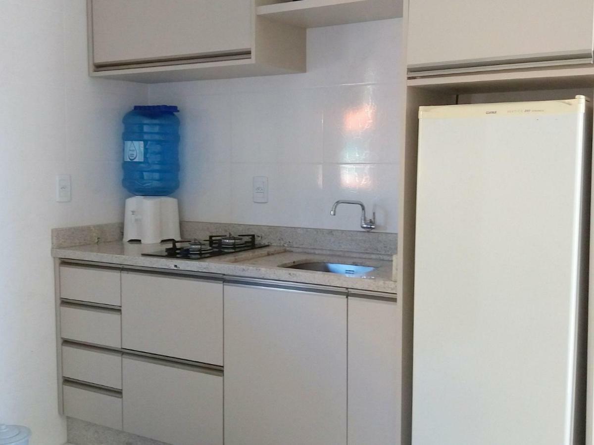 Ed. Ana Paula - Apartamentos Com 1 Dormitorio บอมบินญัส ภายนอก รูปภาพ