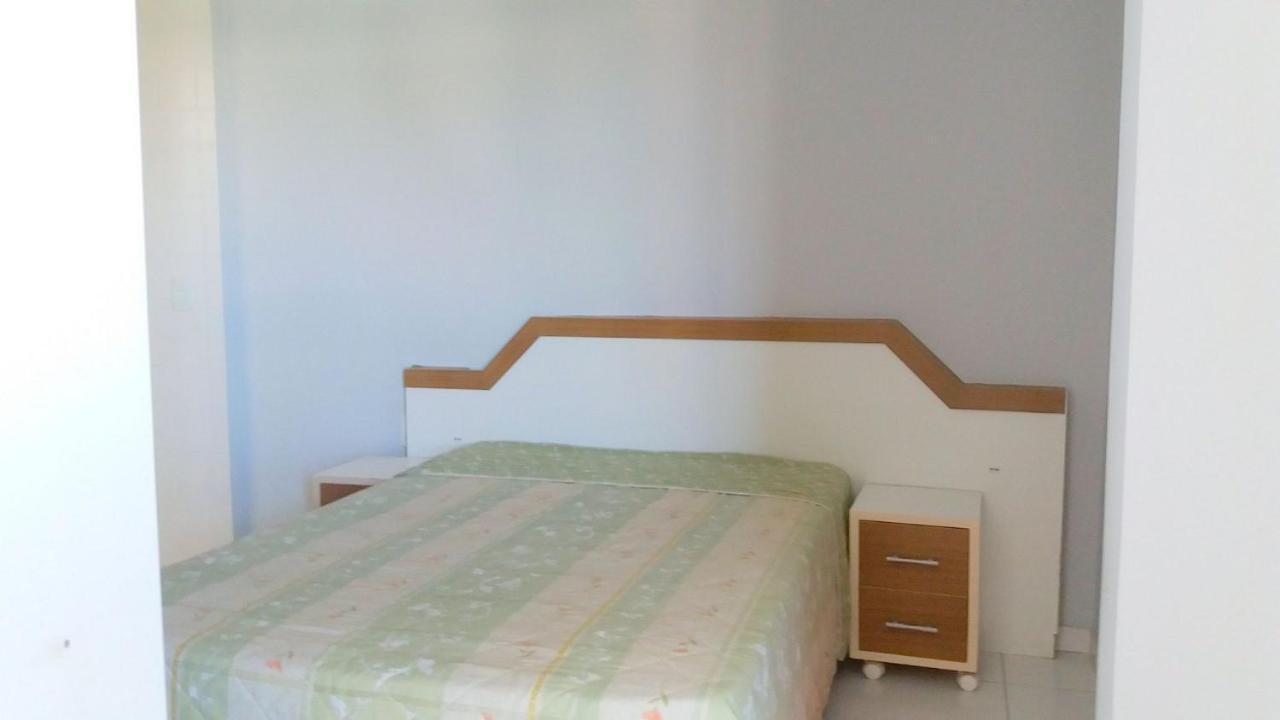 Ed. Ana Paula - Apartamentos Com 1 Dormitorio บอมบินญัส ภายนอก รูปภาพ