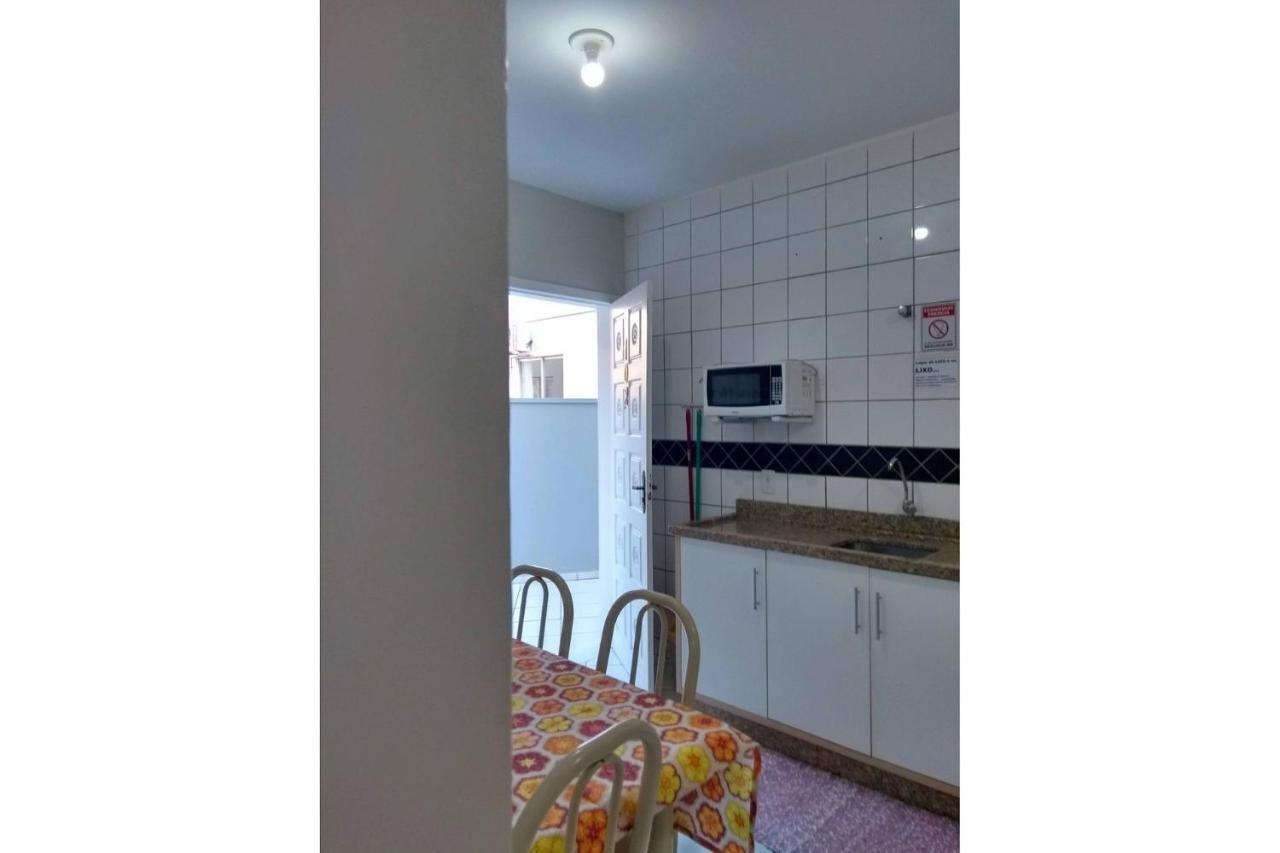 Ed. Ana Paula - Apartamentos Com 1 Dormitorio บอมบินญัส ภายนอก รูปภาพ